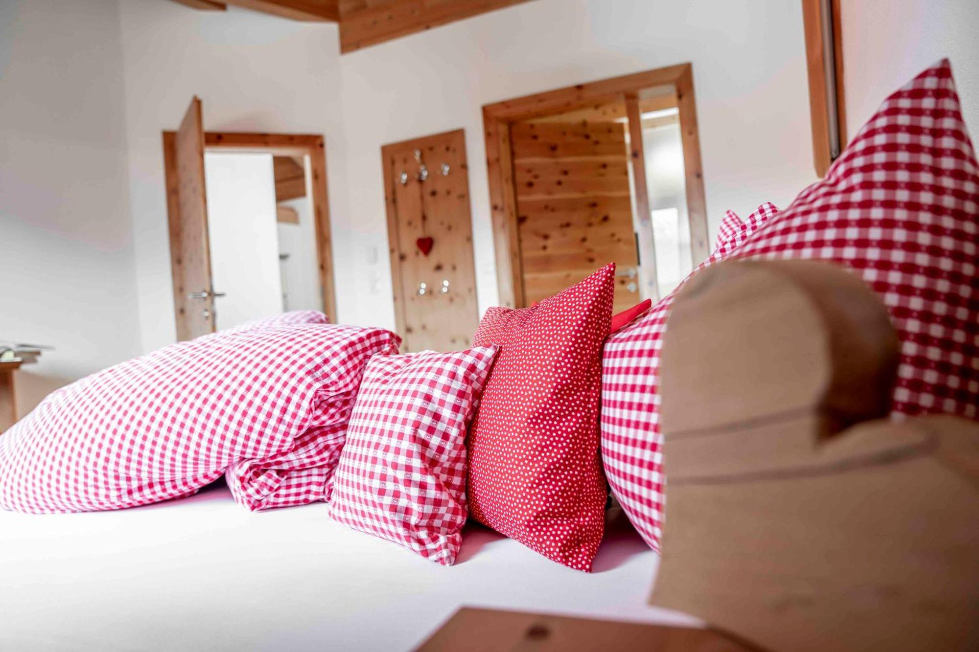 Kinderbauernhof Ierzerhof Arzl im Pitztal Ngoại thất bức ảnh