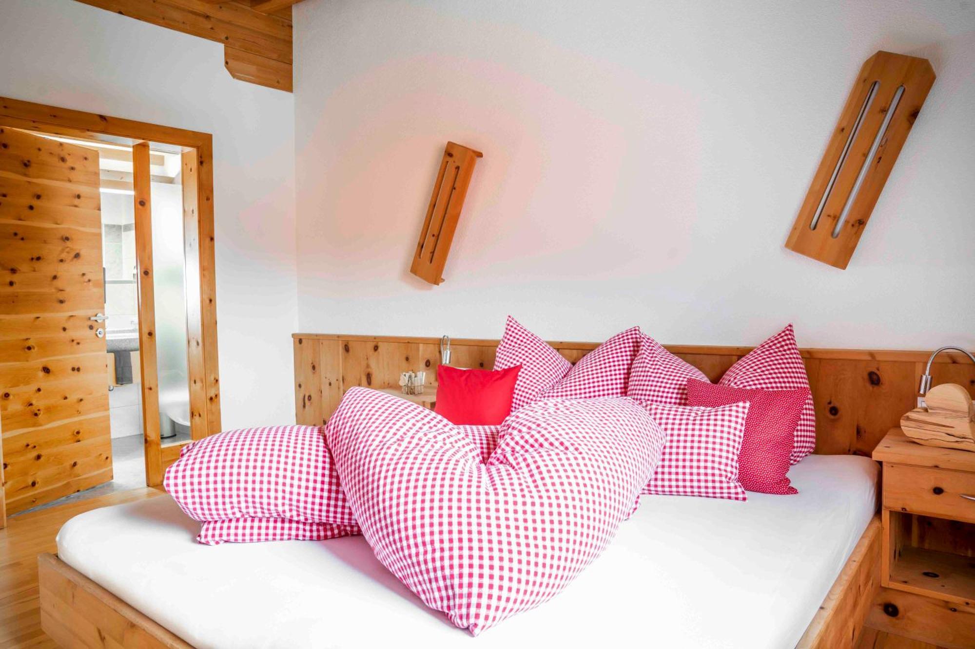 Kinderbauernhof Ierzerhof Arzl im Pitztal Ngoại thất bức ảnh